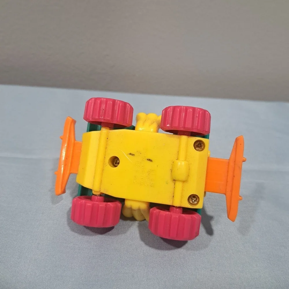 VTG 1992 Looney Tunes Taz Tasmanian Devil Monster Truck Toy Warner Bros 90s